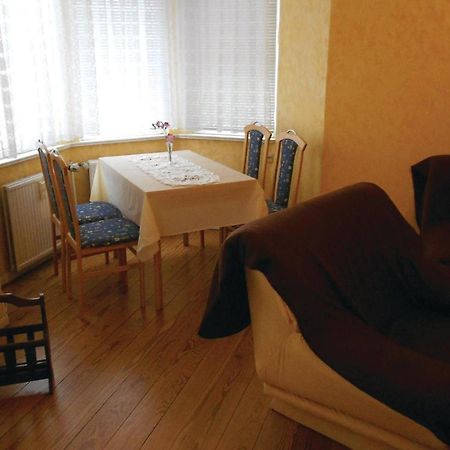 Lovely Apartment In Waren-Mueritz With Kitchen エクステリア 写真